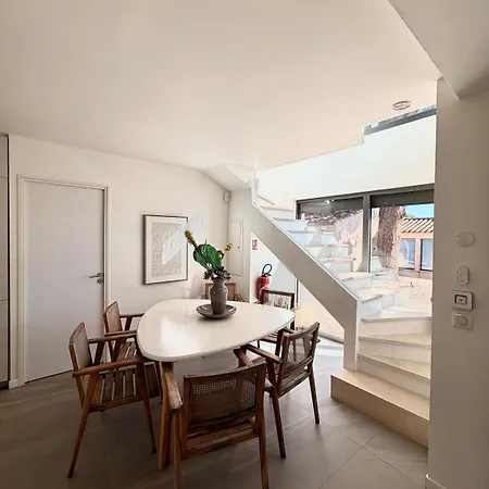 Apartman 3 Avec Jardin Face A La Golfe De Saint Tropez *